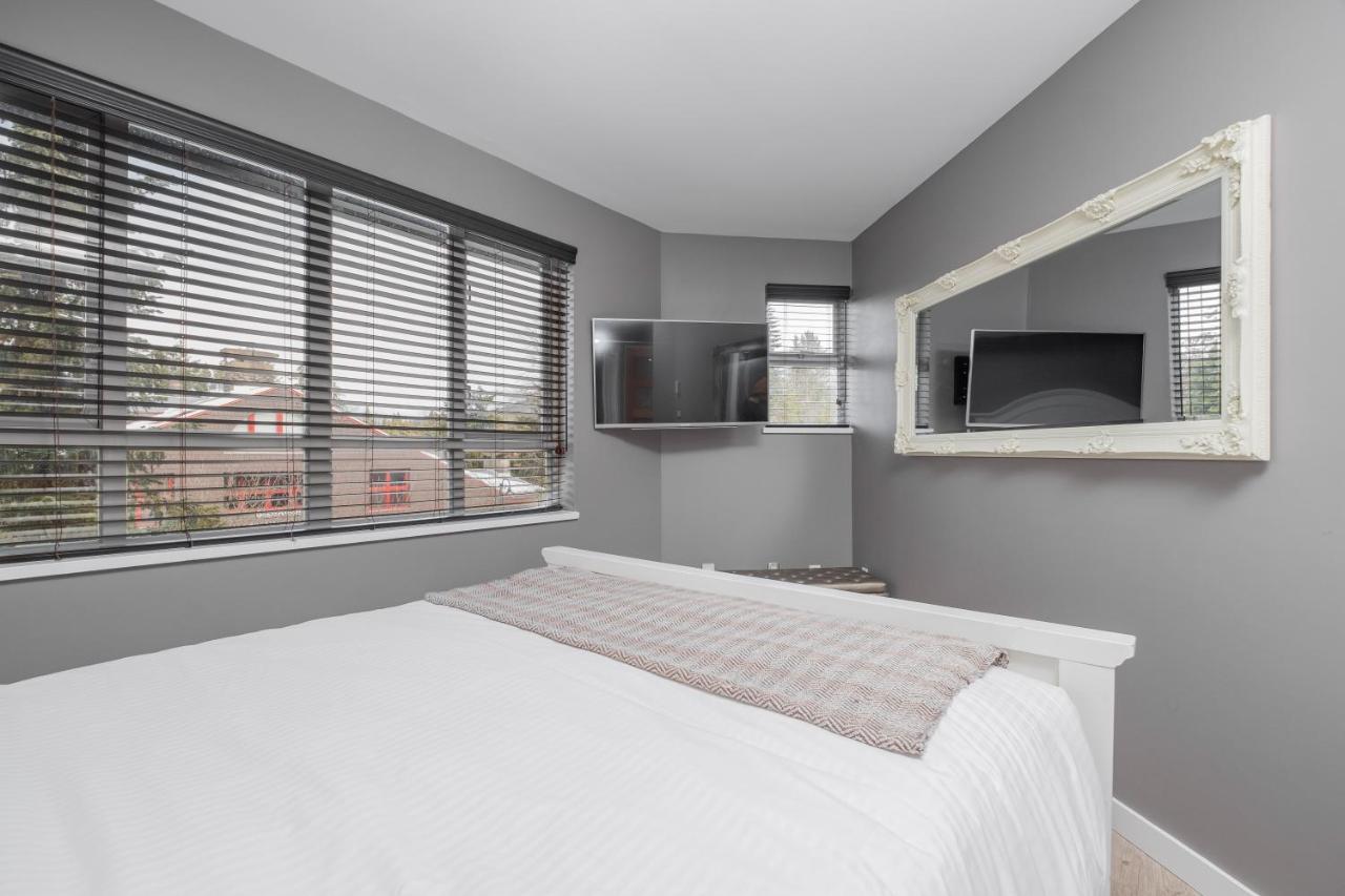 Eagle Lodge By Outpost Whistler Buitenkant foto