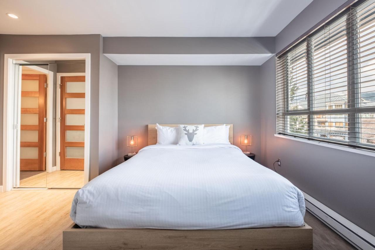 Eagle Lodge By Outpost Whistler Buitenkant foto