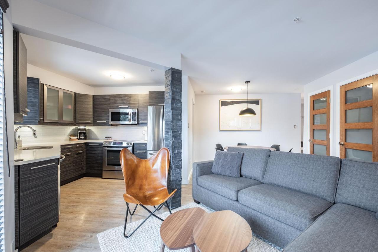 Eagle Lodge By Outpost Whistler Buitenkant foto